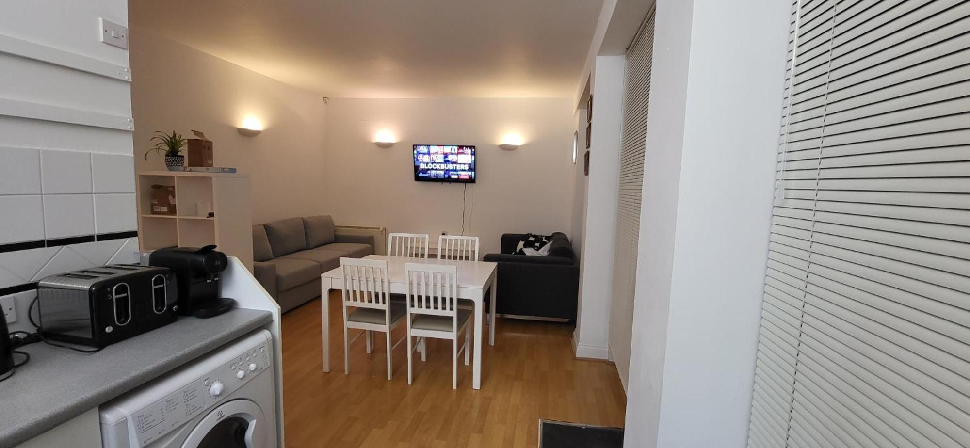 1 Bed, G-floor Close To O2, Excel And Airport Appartamento *
